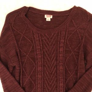 Large maroon sweater